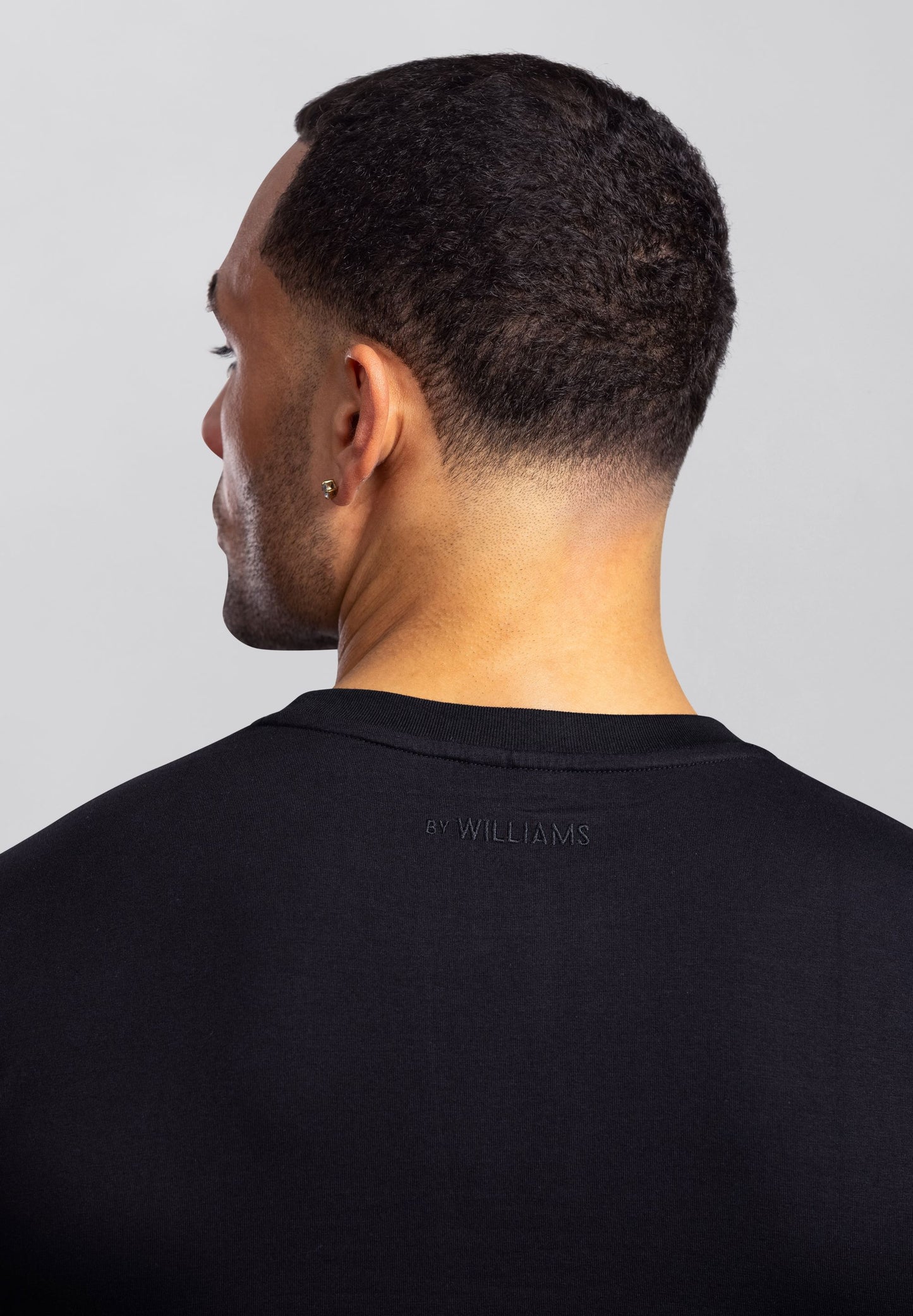 TEE-SHIRT PRÈS DU CORPS (COUPE MUSCLE)